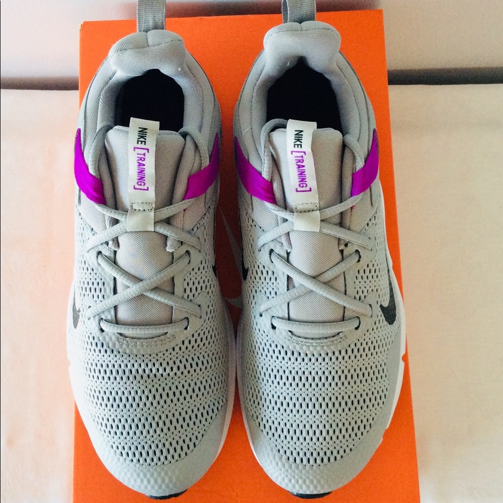 Nike Legend Essential Women’s Training Shoe (NIB) - Picture 6 of 10